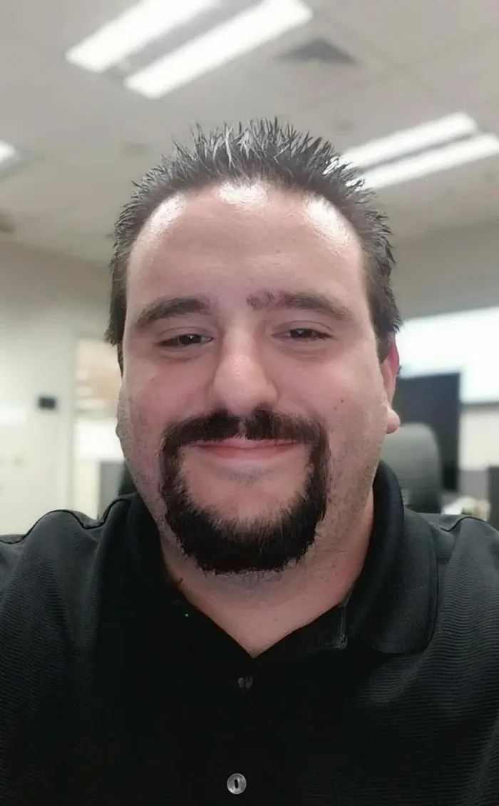 A photograph of Steve, owner of SwiftFix Computer Care.